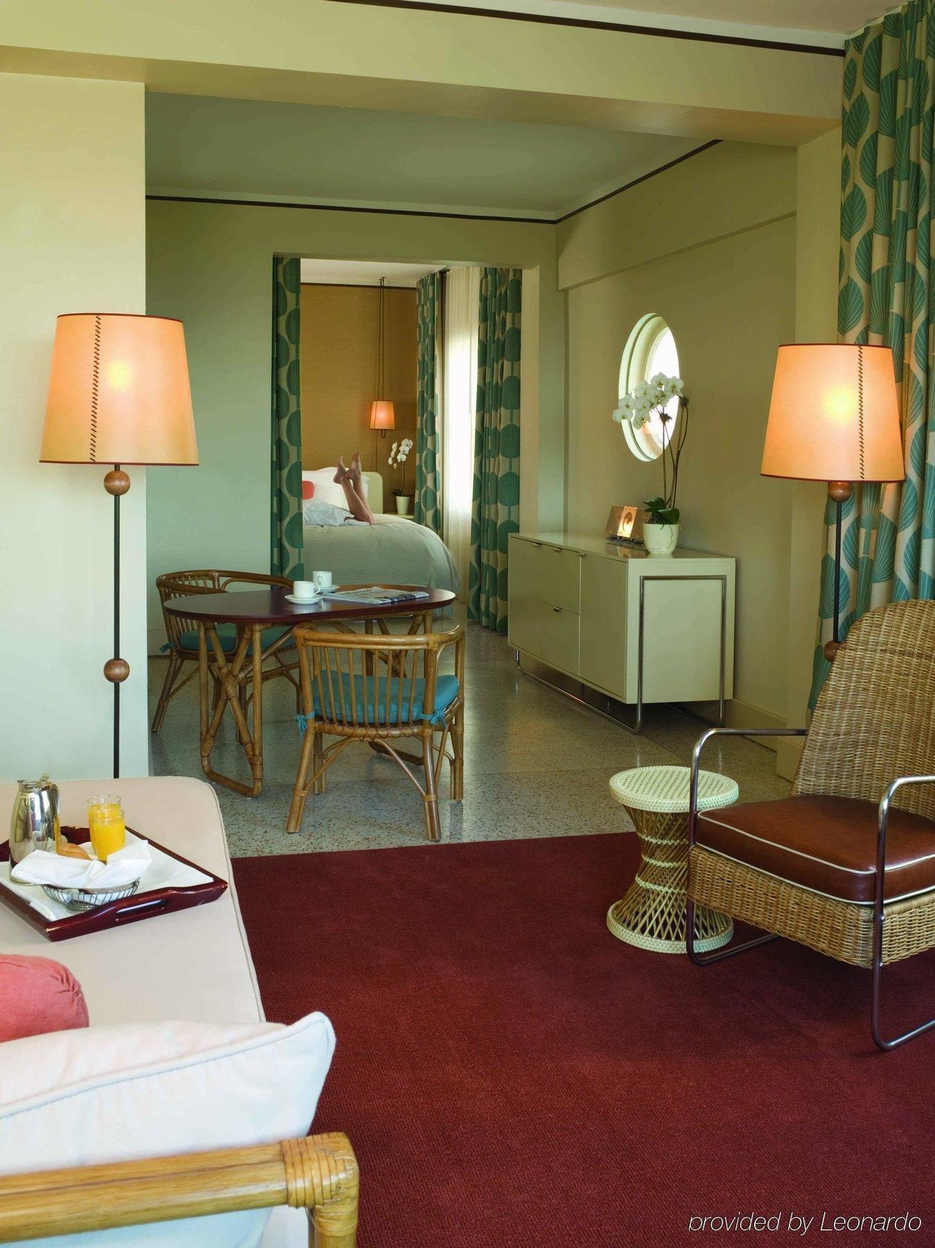The Raleigh Hotel Miami Beach Room photo